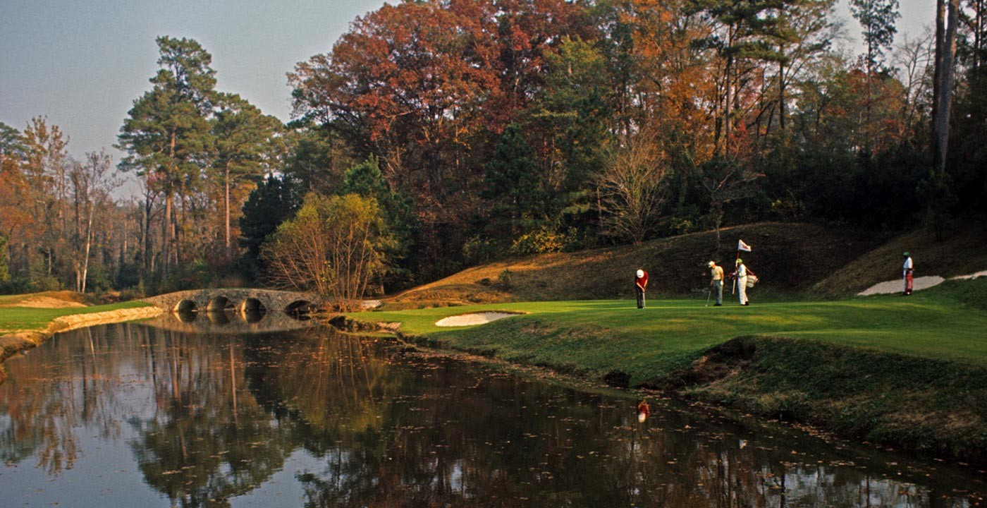Augusta Georgia golfing in the fall